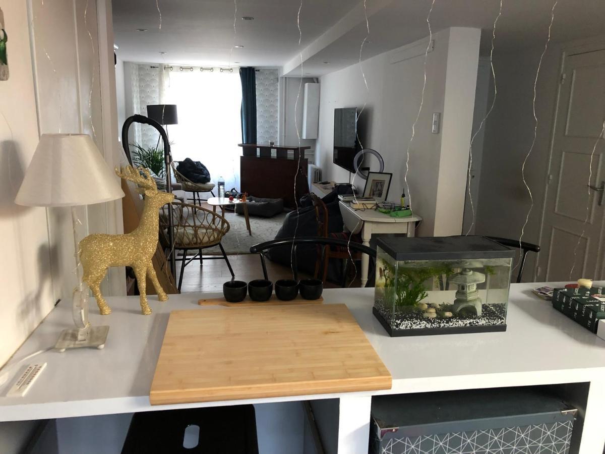 Agreable Maison De Ville ,Calme Avec Tous Les Commerces A 150M 셰르부르 앙 코탱탕 외부 사진